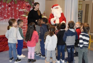 PÈRE NOËL DANS LES ÉCOLES ET CENTRES DE LOISIRS